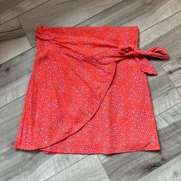 MNG Mini Wrap Skirt - Picture 3 of 3